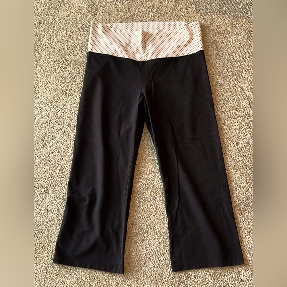 Victoria’s Secret Cropped Yoga Pants